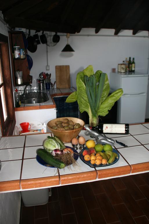 Finca Cueva Del Viento Icod De Los Vinos Bilik gambar